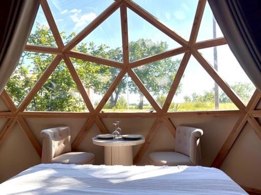 Dome Pathome Catonvielle Zewnętrze zdjęcie