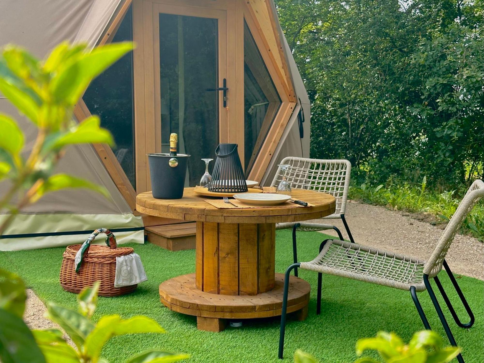 Dome Pathome Catonvielle Zewnętrze zdjęcie