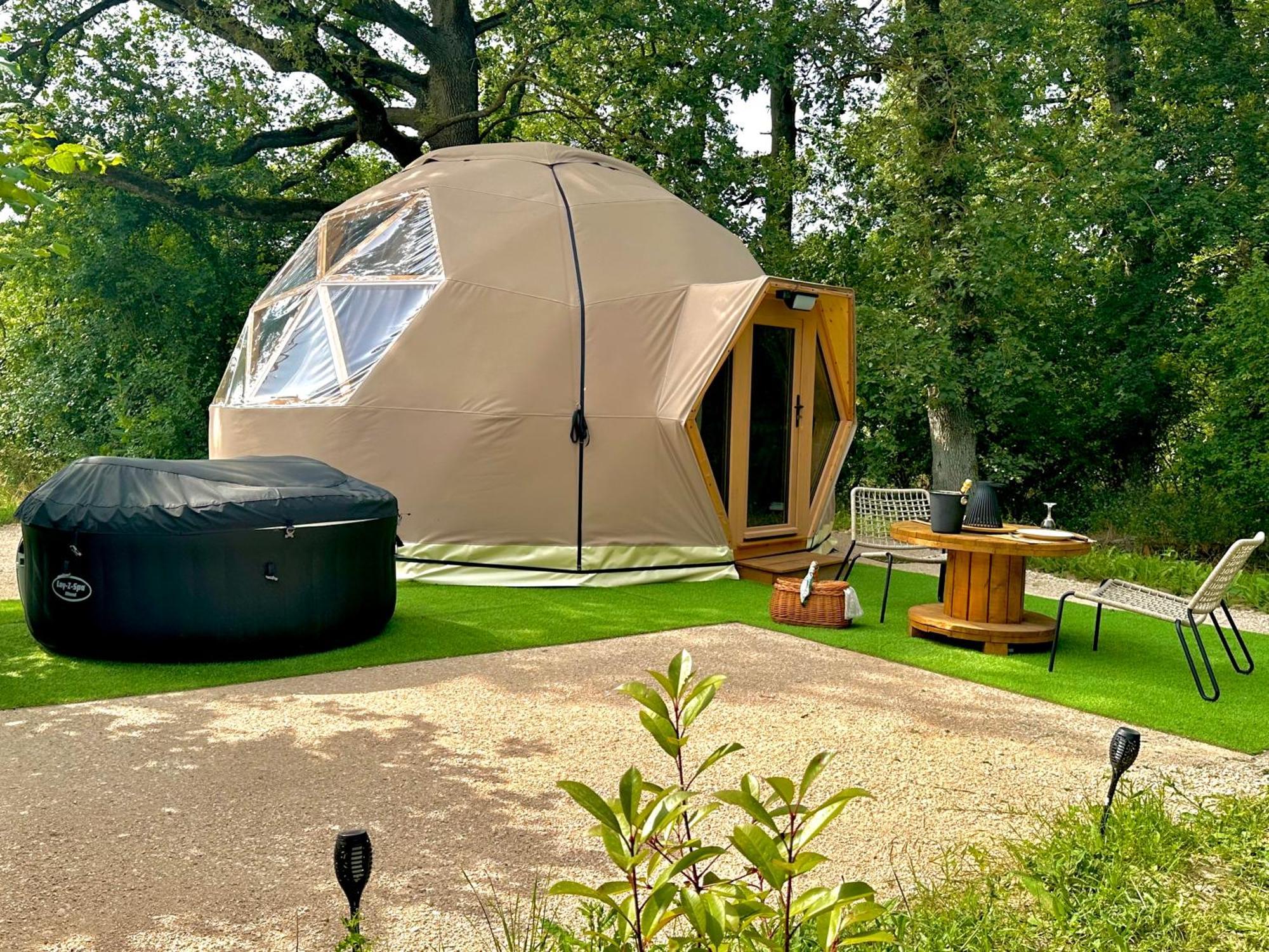 Dome Pathome Catonvielle Zewnętrze zdjęcie